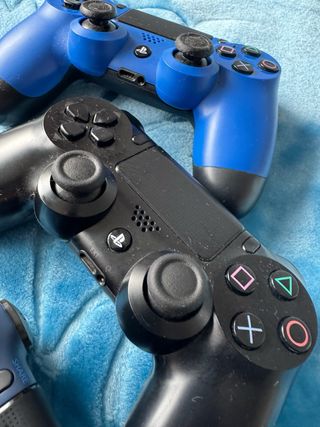 Consola Sony PS4 Negra