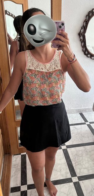 Falda skater negra