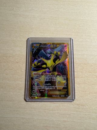 Carta Pokémon Alakazam EX antigua.