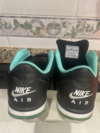 Nike Air Zapatillas Negras y Turquesa