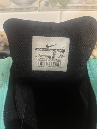 Nike Air Zapatillas Negras y Turquesa