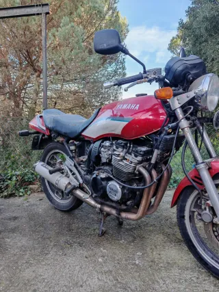 Yamaha XJ600