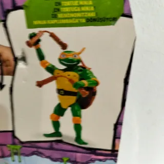 Figura Michelangelo Tortugas Ninja Mutant Mayhem