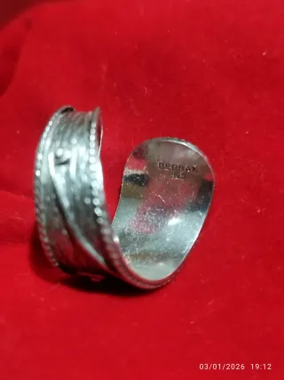 ÁNILLO ANTIGUO DE  PLATA con piedra cornalina