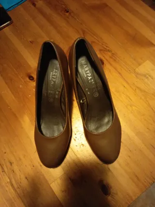 Zapatos de tacón Marypaz marrones talla 38