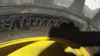 Neumático Tractor estrechos John Deere 6155R