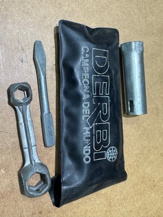 Herramientas Derbi Campeona del Mundo