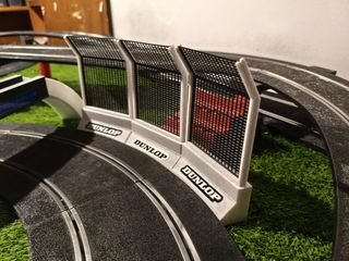 Muro con Barrera Scalextric 1:32 Curva R2
