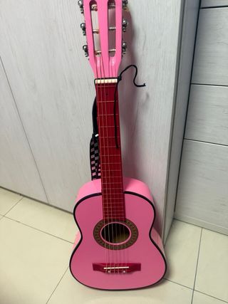 Guitarra rosa
