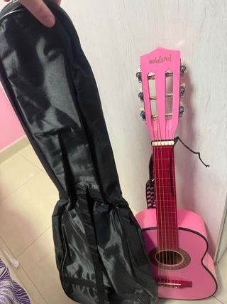 Guitarra rosa