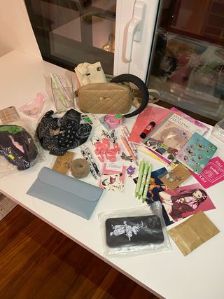 Lote variado de accesorios