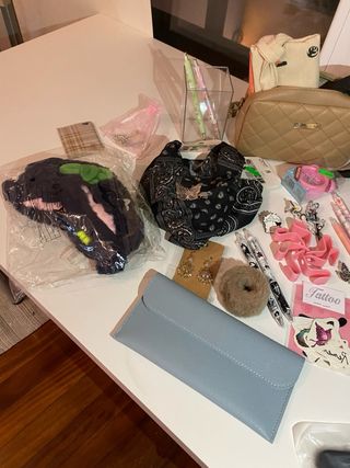 Lote variado de accesorios