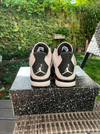 Jordan 4 Gris Blanco Talla 41