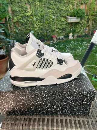 Jordan 4 Gris Blanco Talla 41