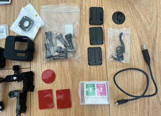 GoPro Hero 11 Black Mini + Accesorios