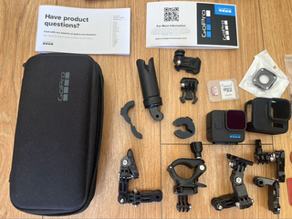 GoPro Hero 11 Black Mini + Accesorios