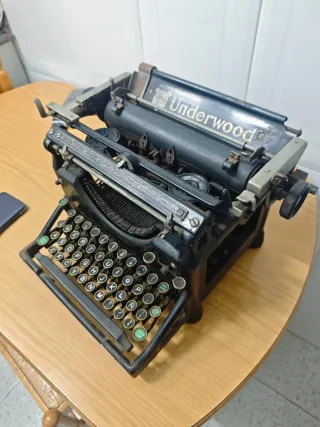 Máquina de escribir Underwood N°5