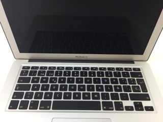 portatil apple apple macbook air core i5 1.8 13 (2017) (a1466)