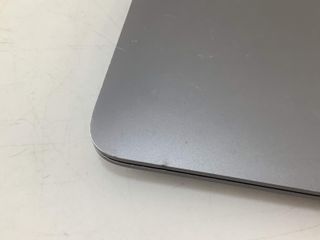 portatil apple apple macbook air core i3 1.1 13 (2020) (a2179)