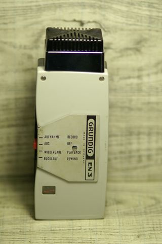 Grabadora Grundig EN3 + Funda Piel