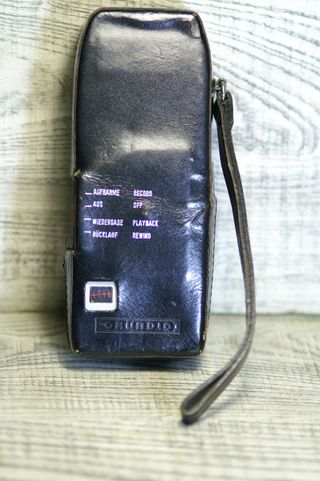 Grabadora Grundig EN3 + Funda Piel