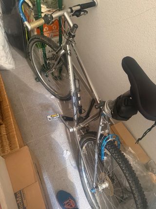 Bicicleta de Montaña Amerbik Tomahawk