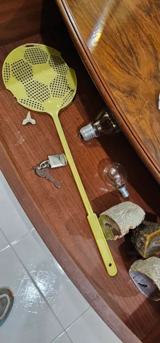 Taquillon recibidor de madera y cristal