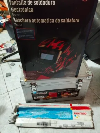 Soldadora STEYER CITYWORK 160 + Máscara
