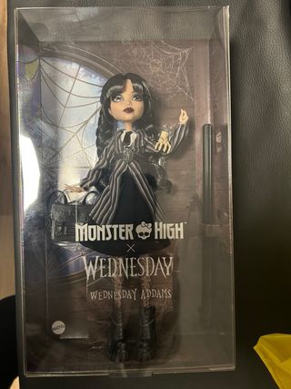 Monster High x Miércoles Addams Nueva precintada.