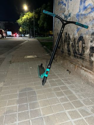 Patinete Bestial Wolf con luces LED