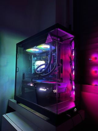 Pc gamer RTX  5070 rayzen 7 7800 x3D
