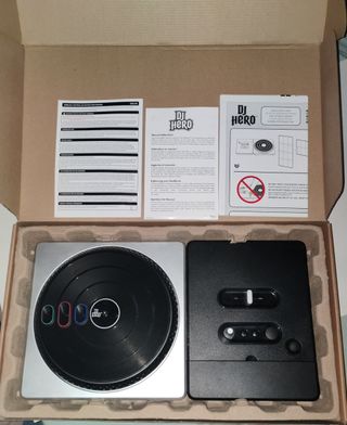 DJ HERO NINTENDO WII