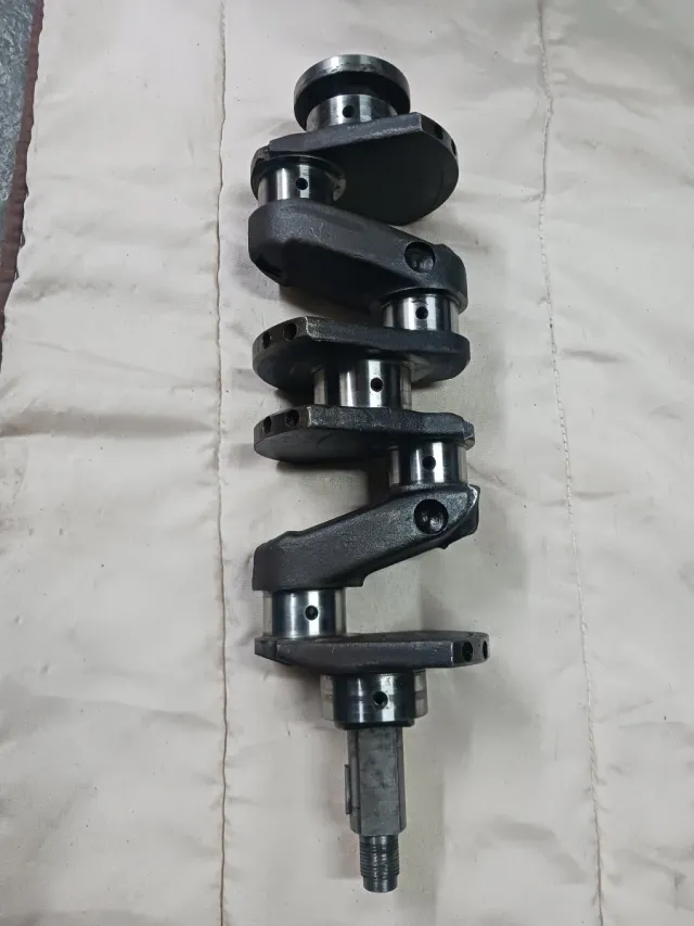 Cigüeñal Seat 600D