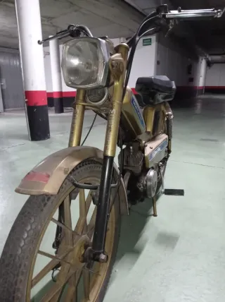 Mobylette Liberty Dorada