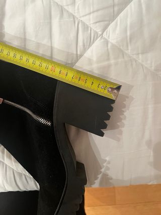 Botines ZARA piel negros nuevos