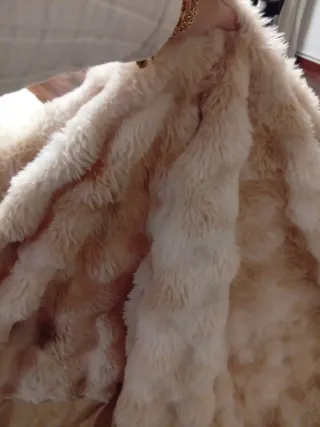 Manta de cama suave beige y marrón