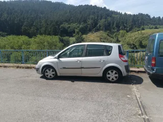 Focos Renault Scenic