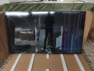 TV LG 75 NanoCell 75NANO76 pantalla rota