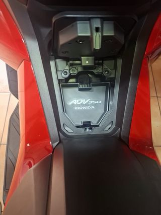 Cajetín, Tapa y Tapones Honda ADV 350