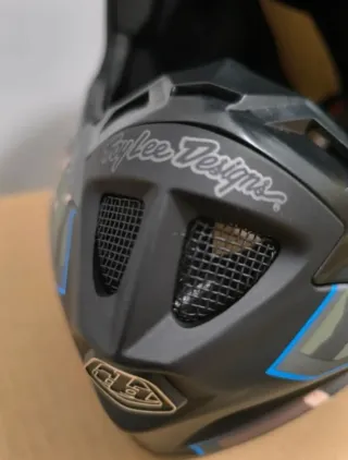 Casco Troy Lee SE4 Camuflaje