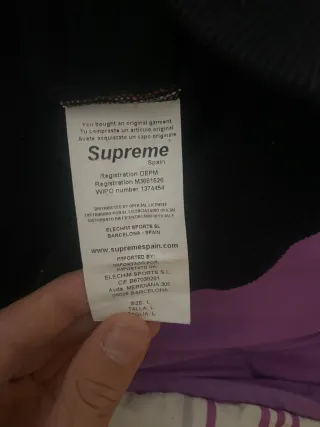 Sudadera Supreme nueva
