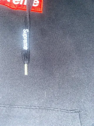 Sudadera Supreme nueva