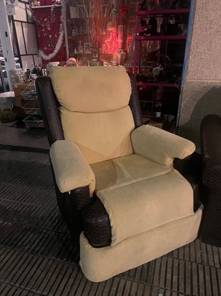 Sofá y butaca tela y piel