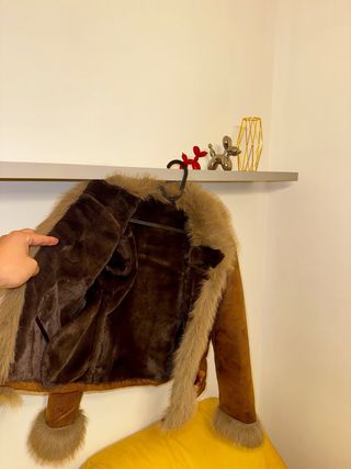 Chaqueta de pelo marrón