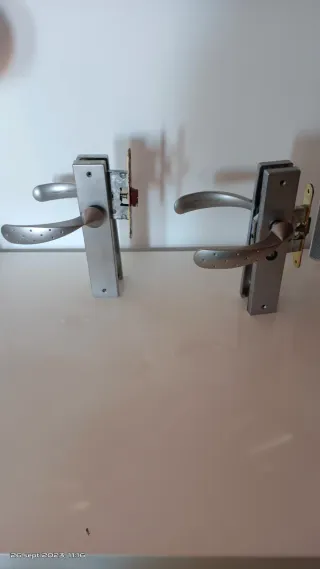 12 Manillas de puerta