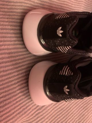 Sapatilhas Adidas Preto e Branco