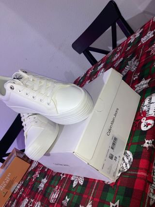 Zapatos Calvin Klein Jeans Talla 39