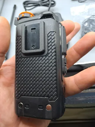 Walkie Talkie Quansheng UV-K5 Multibanda - Nuevo