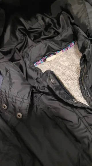 Chaqueta Roxy Negra con Capucha Desmontable