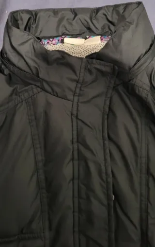 Chaqueta Roxy Negra con Capucha Desmontable